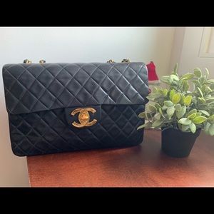 💓4️⃣2️⃣0️⃣0️⃣💓Chanel vintage XL maxi jumbo